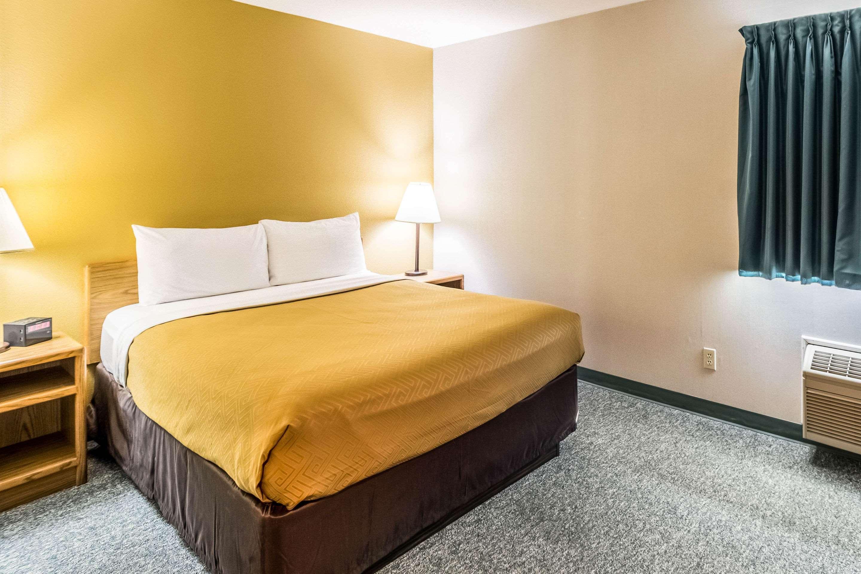 Econo Lodge - Valley City מראה חיצוני תמונה