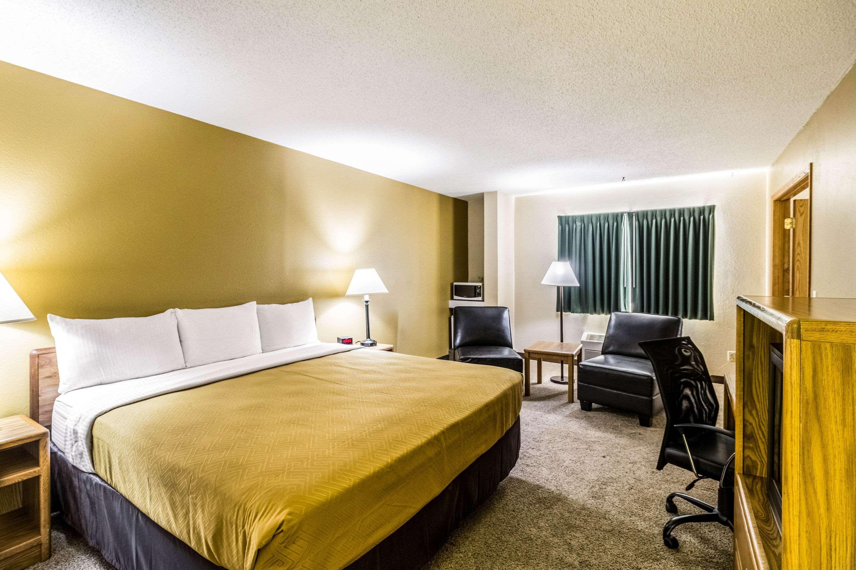 Econo Lodge - Valley City מראה חיצוני תמונה