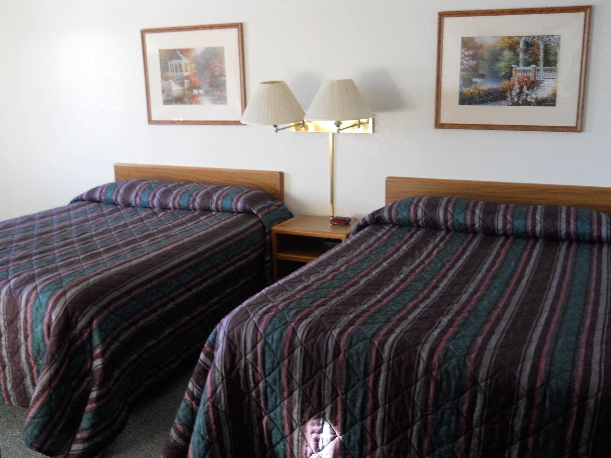 Econo Lodge - Valley City מראה חיצוני תמונה